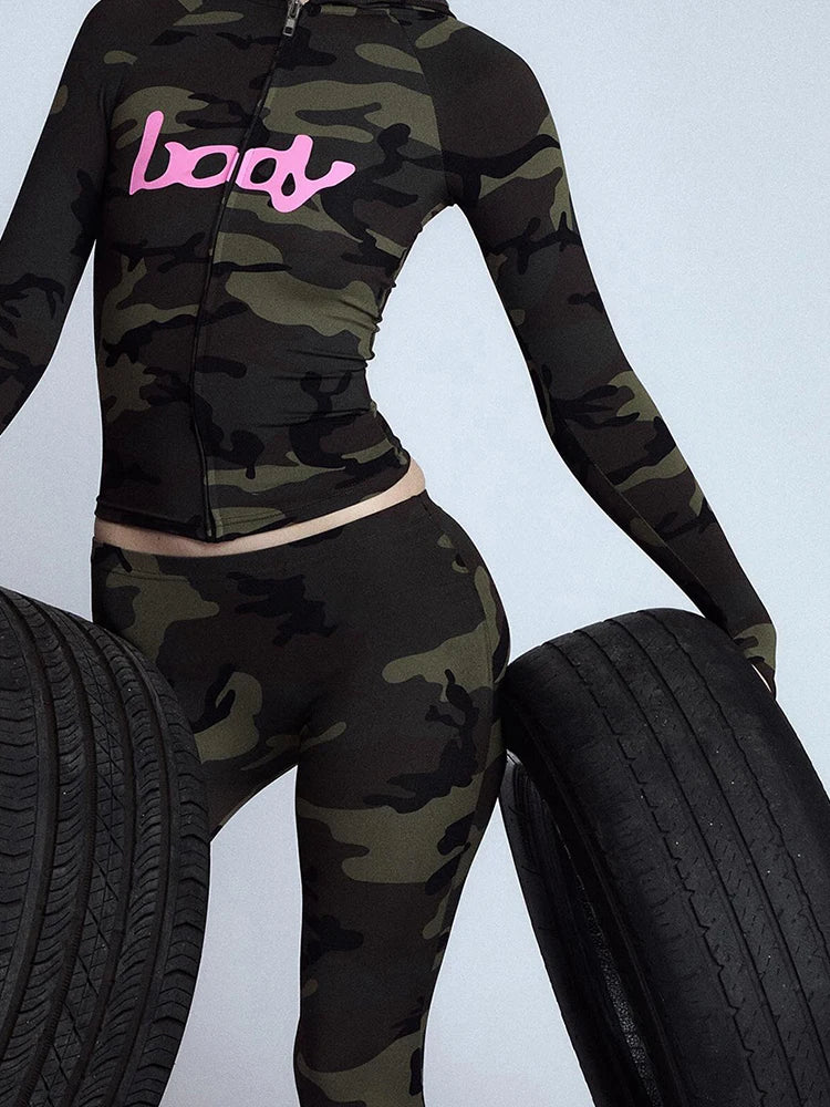 Hooded Crop Jacket+Skinny Leggings Outfits