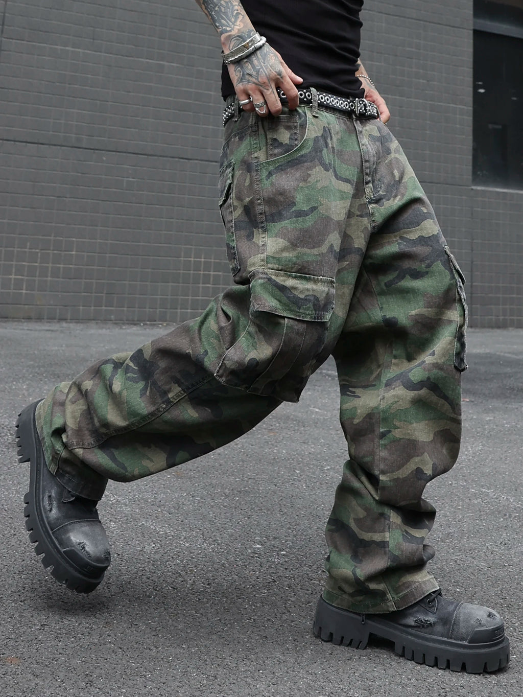 Men's camouflage utility jeans