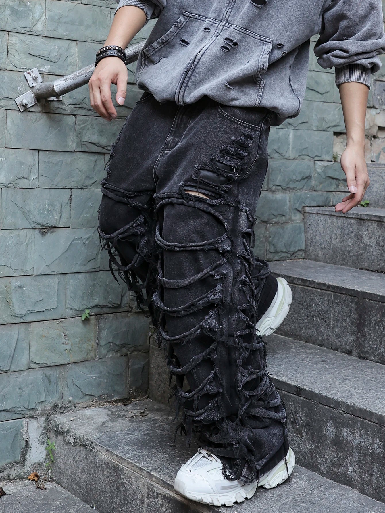 Men's black (ripped holes) Jeans