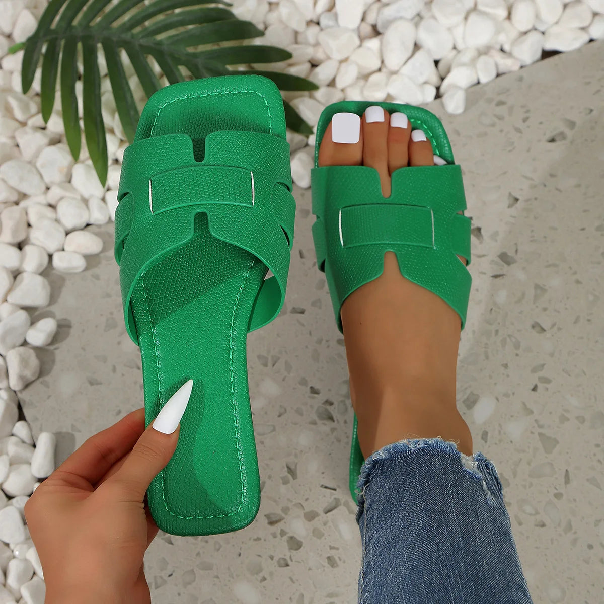 Women's Flat Sandals