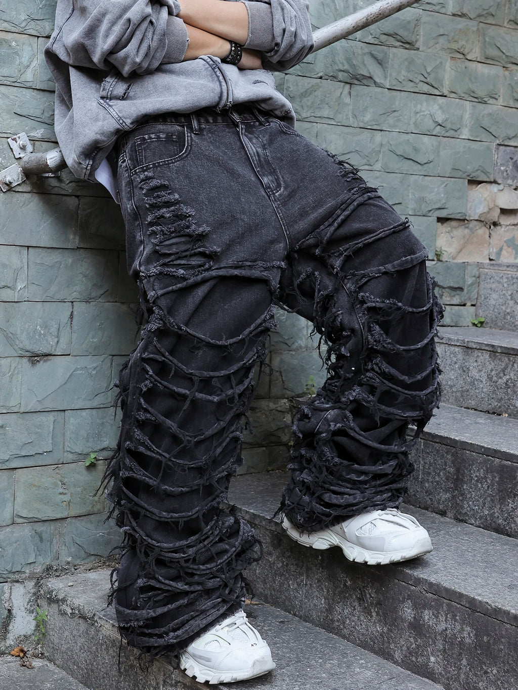 Men's black (ripped holes) Jeans