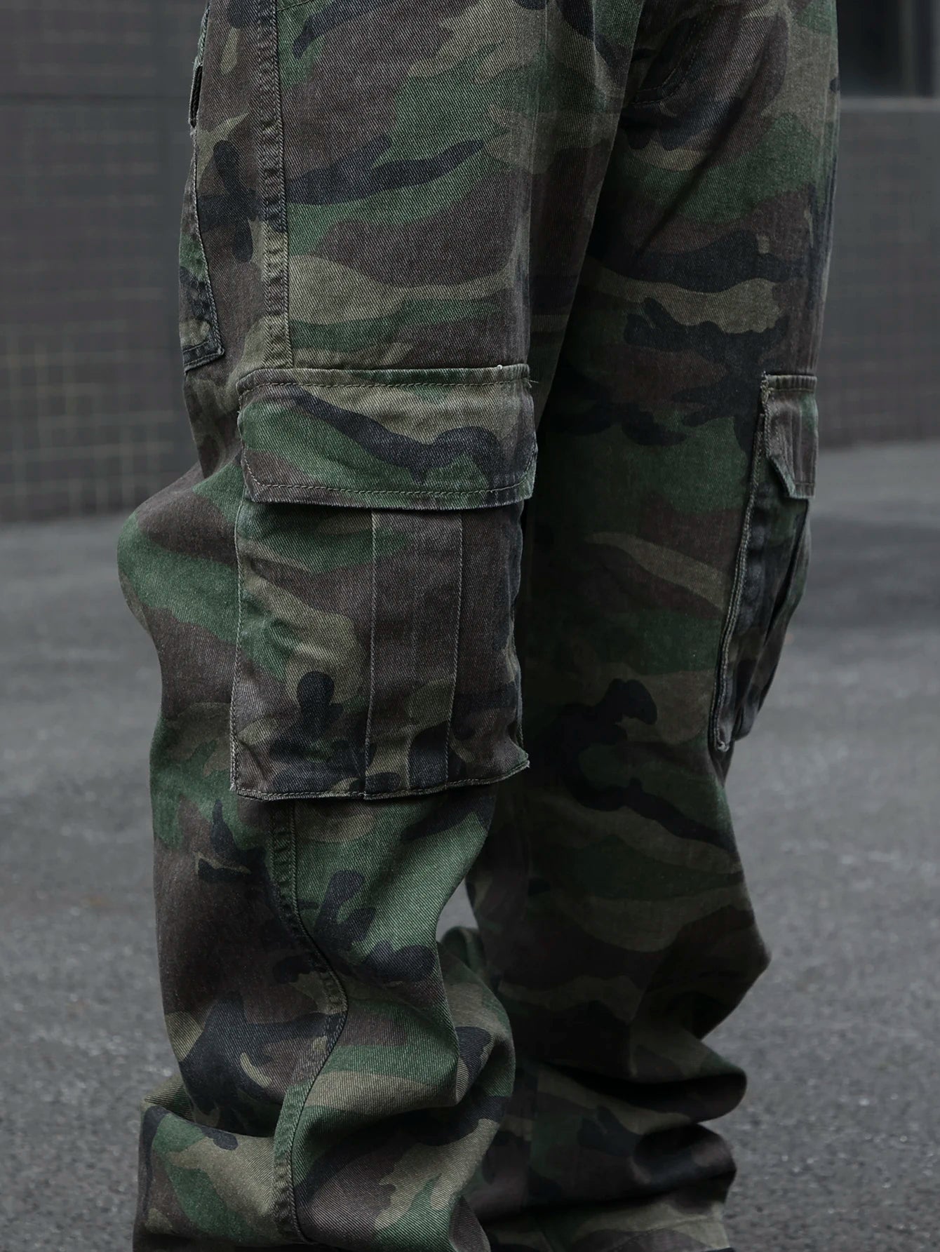 Men's camouflage utility jeans