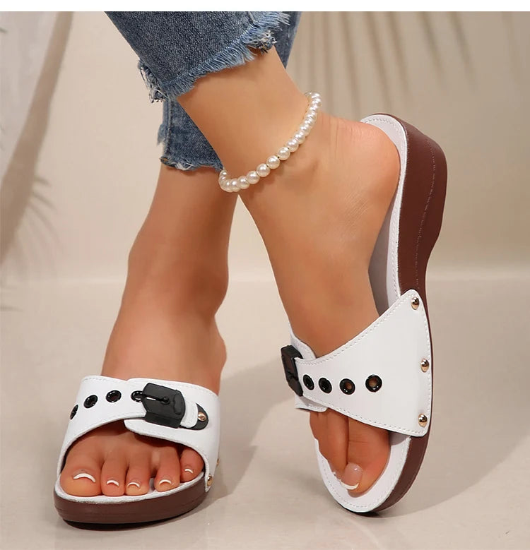 Soft Wedges Heeled Sandals