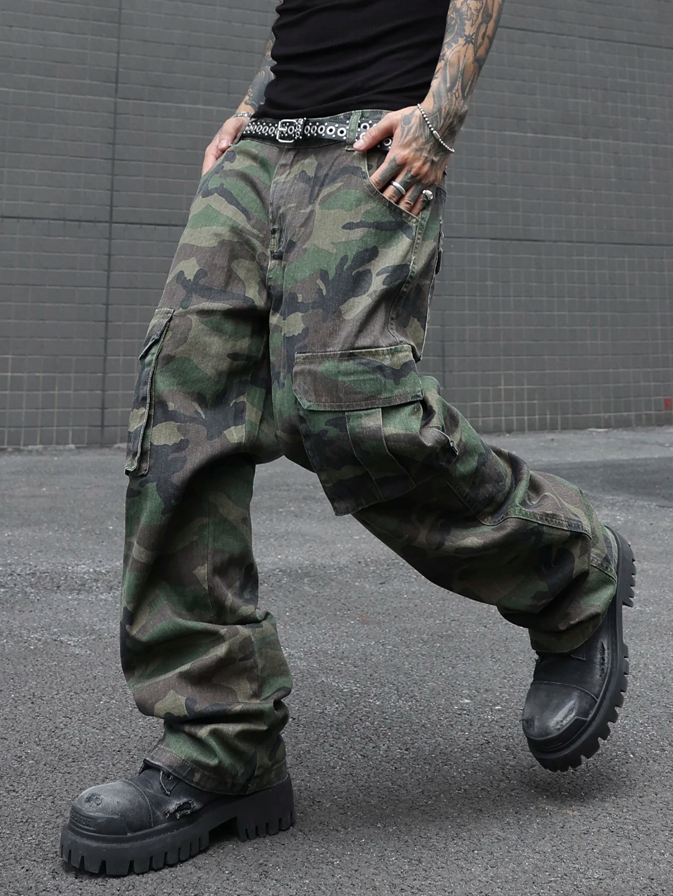 Men's camouflage utility jeans